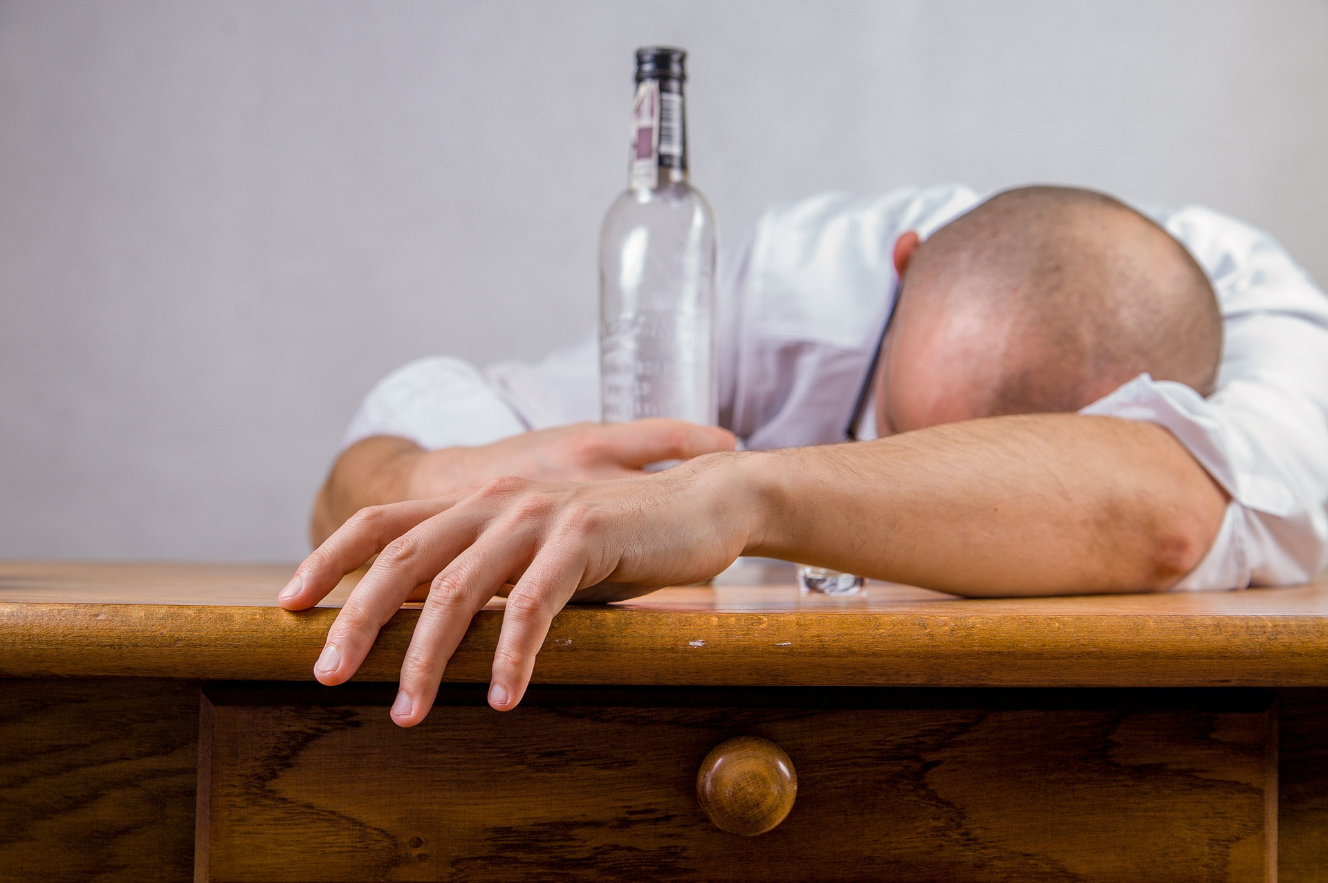 Mannen Alkohol Baksmälla - - Michal Jarmoluk Michal Jarmoluk