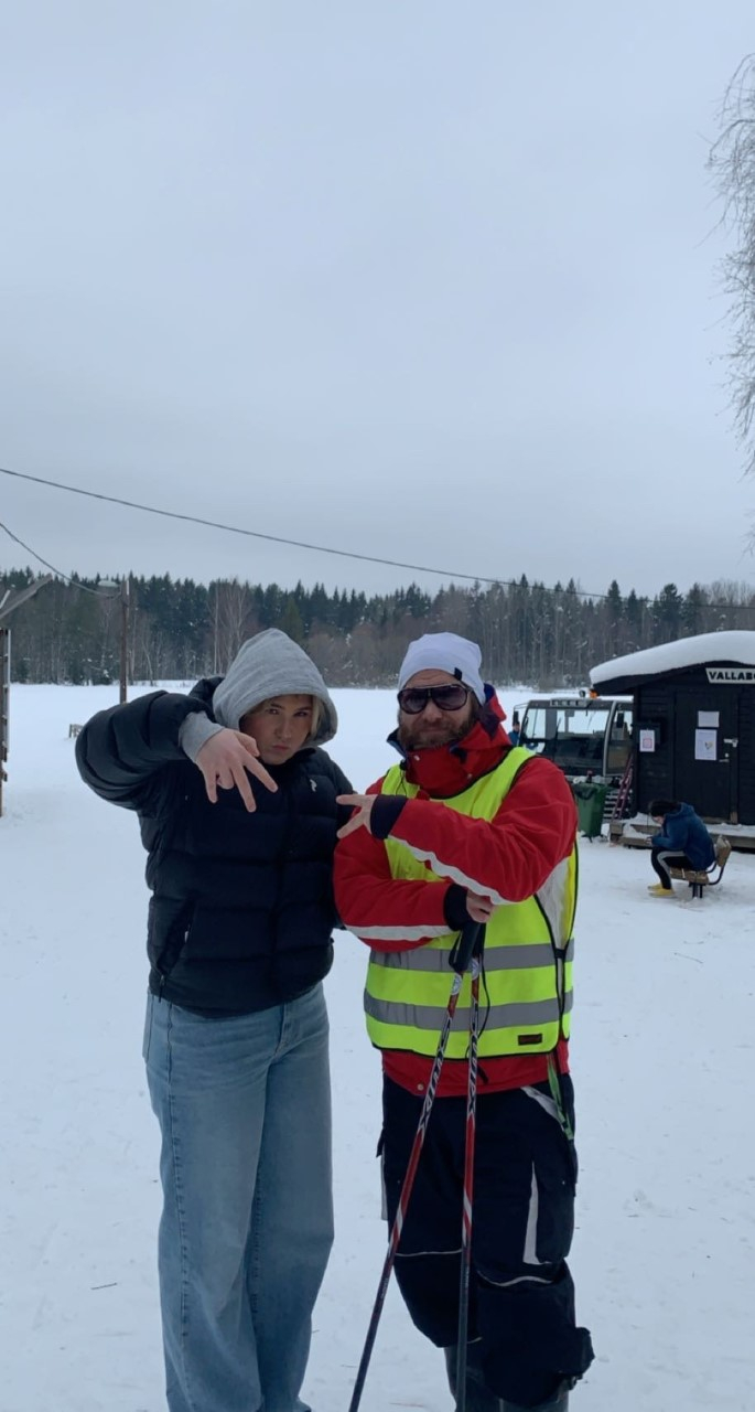 Jag, Klara Larsson och Marin Dahlin ute på längdskidåkning