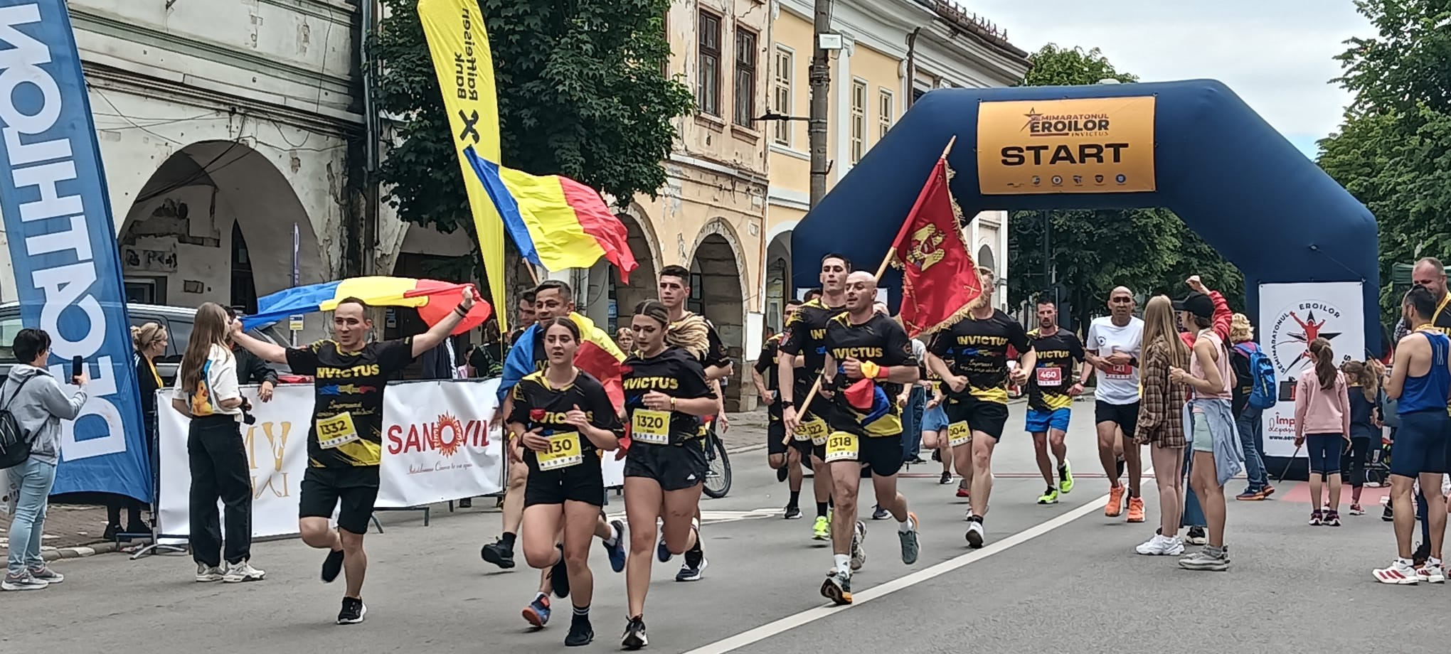 A group of soldiers and students from the ‘Ștefan cel Mare’ National Military College in Câmpulung Moldovenesc running in the third edition of the Invictus Heroes Half Marathon in Bistrița. Vasiliu Maria