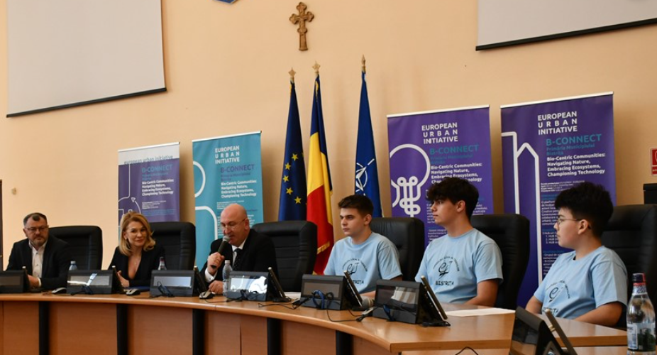 Source: https://ziardebistrita.ro/lazany-s-a-intalnit-cu-consiliul-local-al-tinerilor-planuri-marete-pentru-evenimentele-culturale-din-2025-ne-dorim-sa-implicam-tinerii-in-comunitatea-locala/