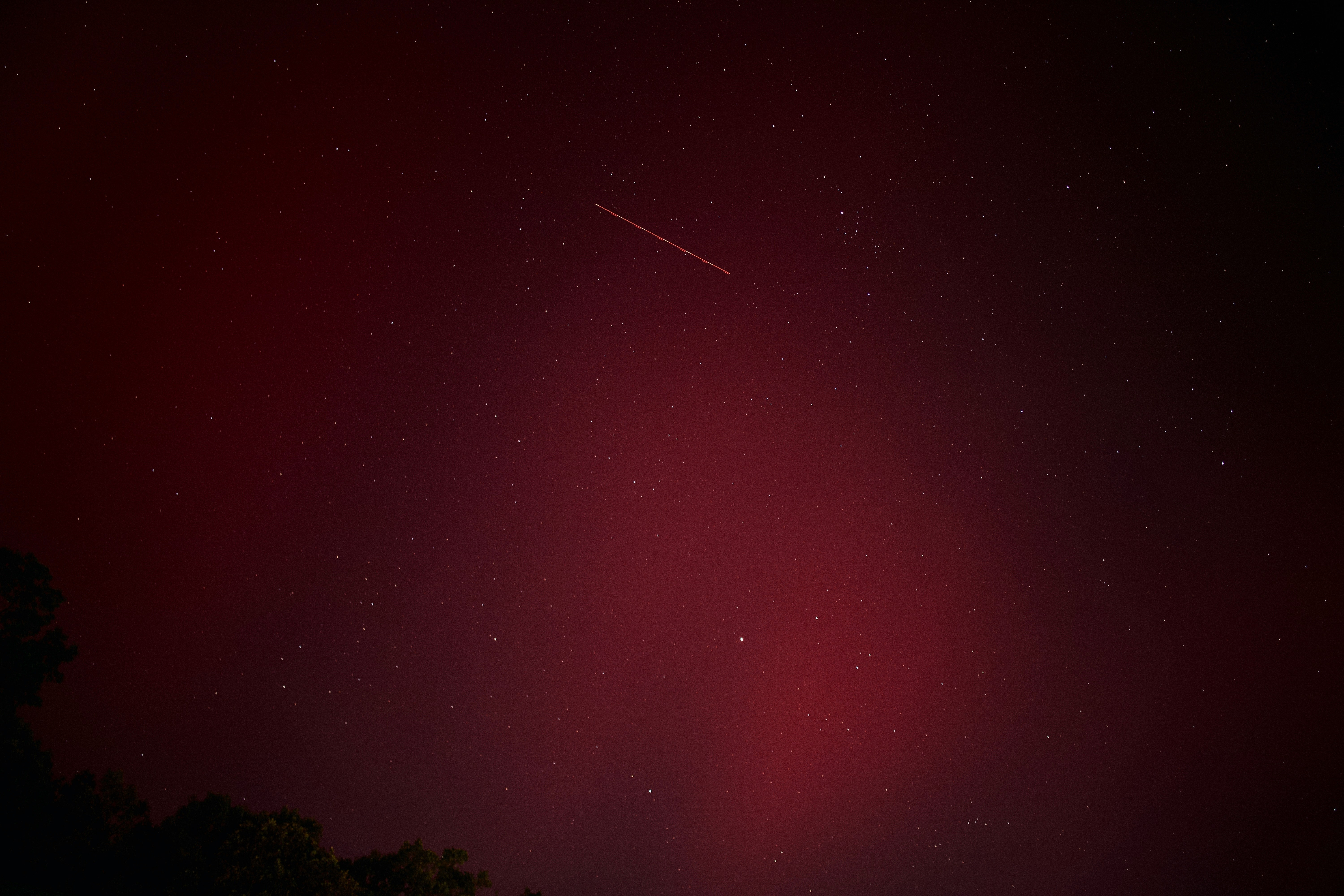 Red-starred sky Zihao Wang