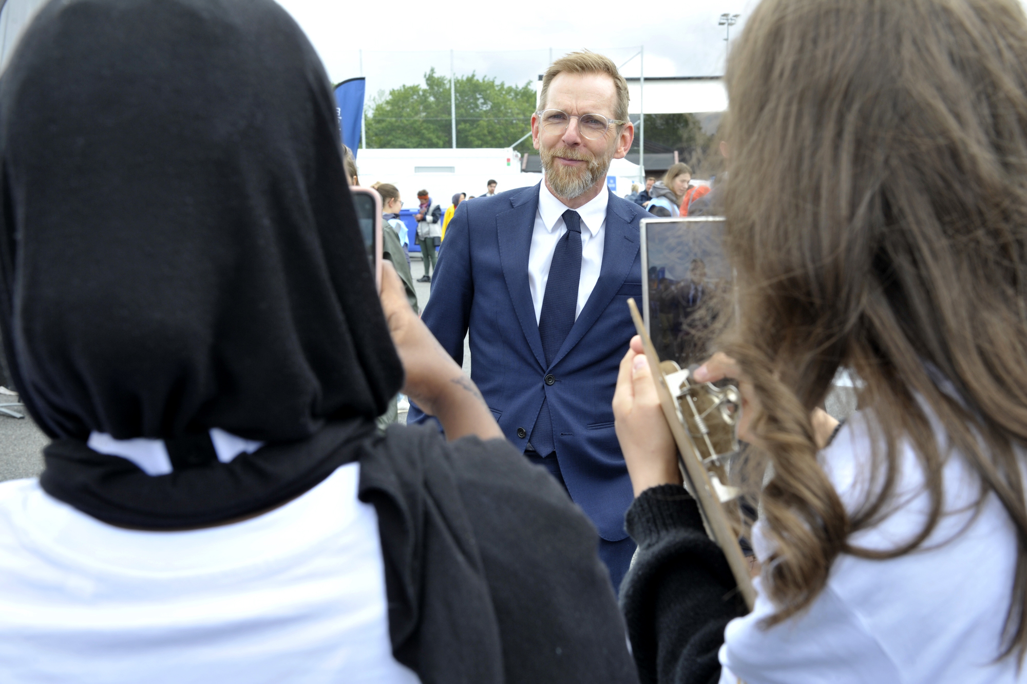 Jakob Forssmed höll första talet under Järvaveckan 2025. Foto: Lotta Bergseth