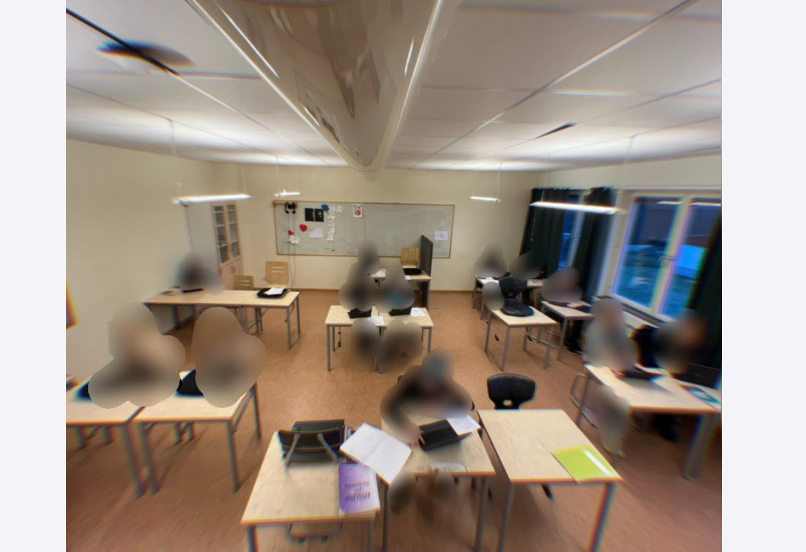 Ett klassrum med blurrade elever. Ruben Krantz